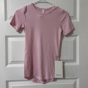 New Hold Tight Short
Sleeve